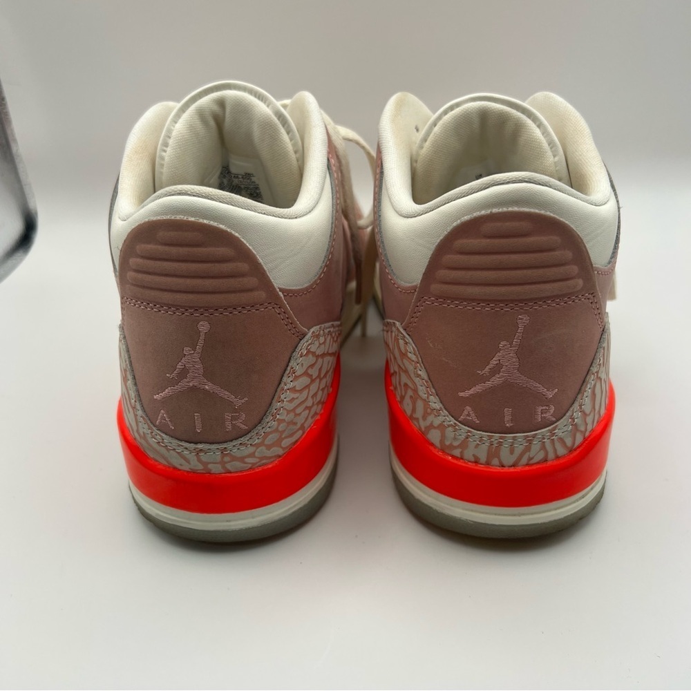 Air Jordan 6 Retro Sneaker - Picture 7 of 9
